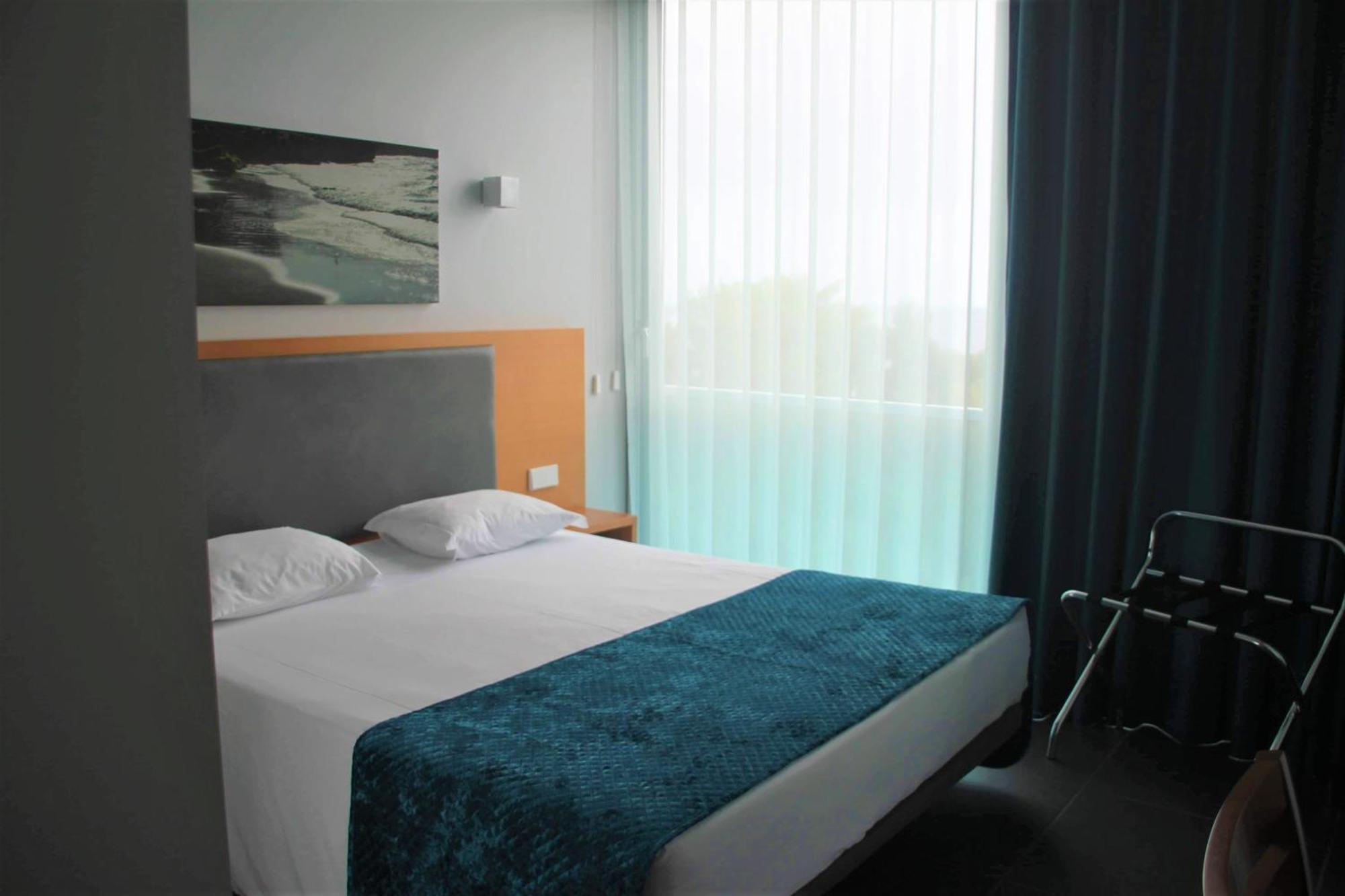 Whalesbay Hotel Apartamentos Capelas Eksteriør billede