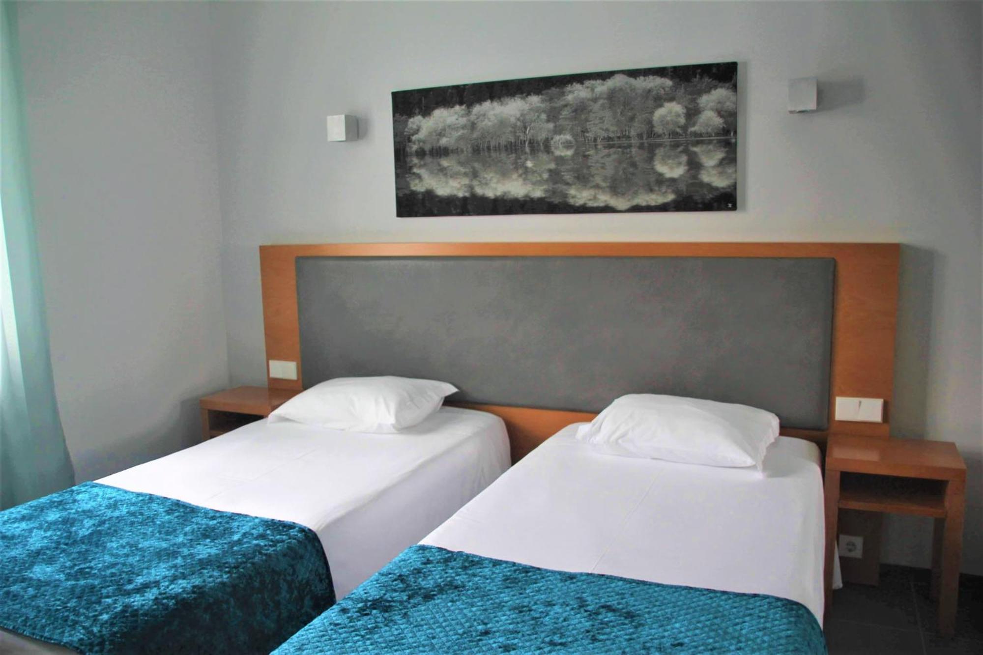 Whalesbay Hotel Apartamentos Capelas Eksteriør billede